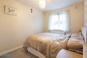Bedroom- click for photo gallery